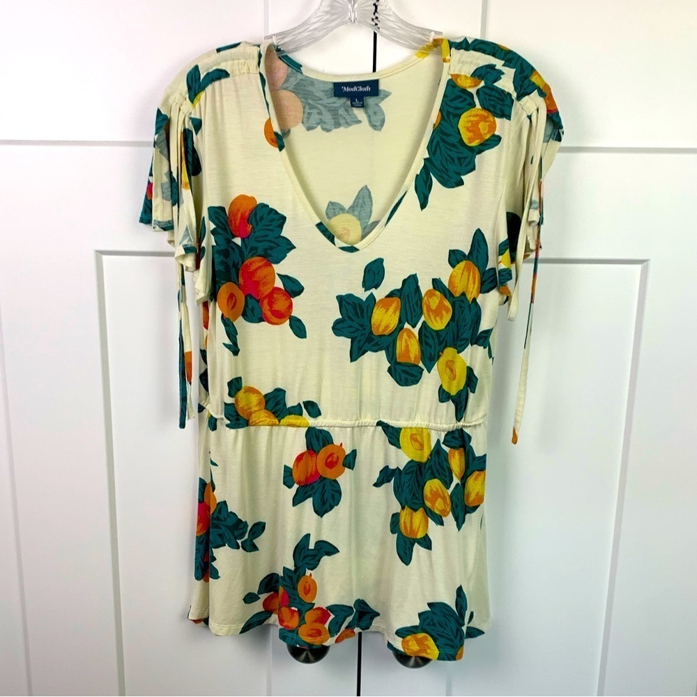 Modcloth Cream Floral Short Sleeve V-Neck Tee with Tassel Sleeves